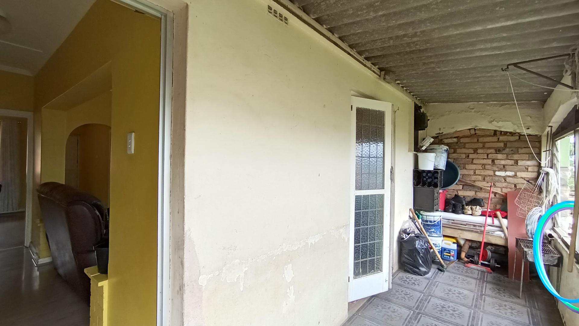 Patio - 10 square meters of property in Grosvenor