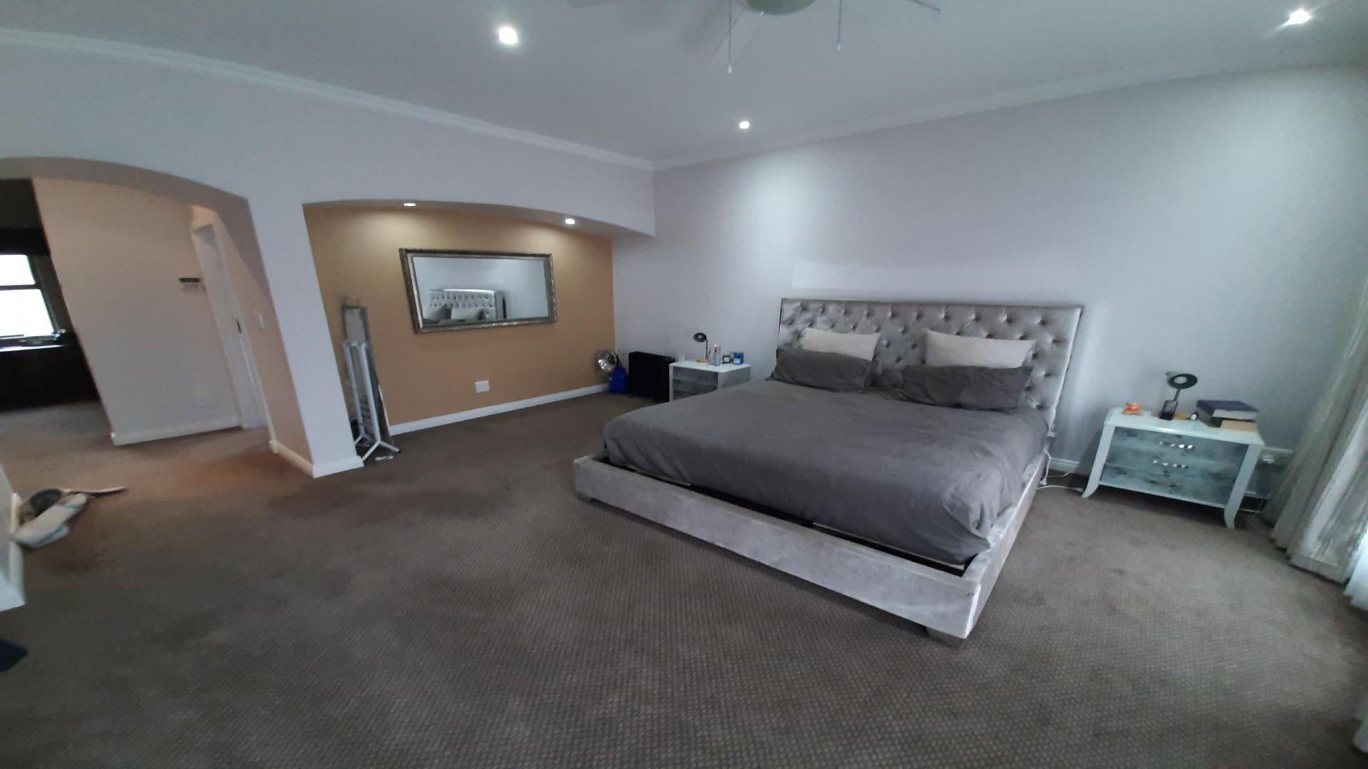 Bed Room 2 of property in Sunward park