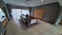 Dining Room of property in Sunward park