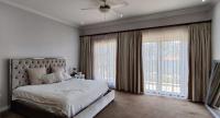 Main Bedroom - 29 square meters of property in Sunward park