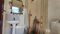 Staff Bathroom - 4 square meters of property in Sunward park