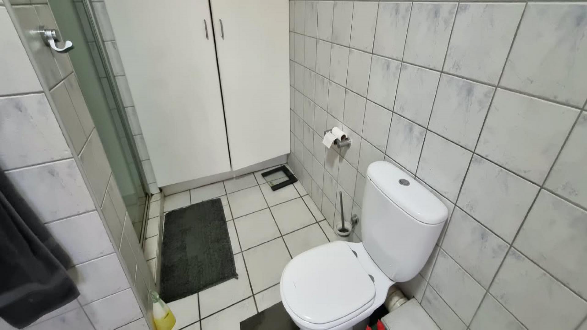 Bathroom 1 of property in Delmas