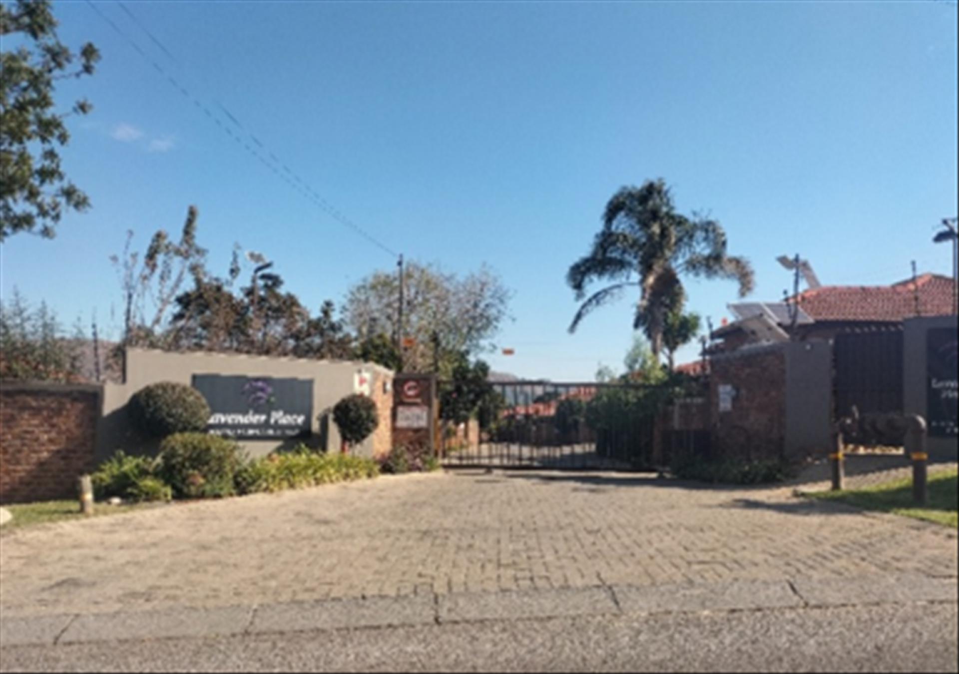 Front View of property in Wilgeheuwel 