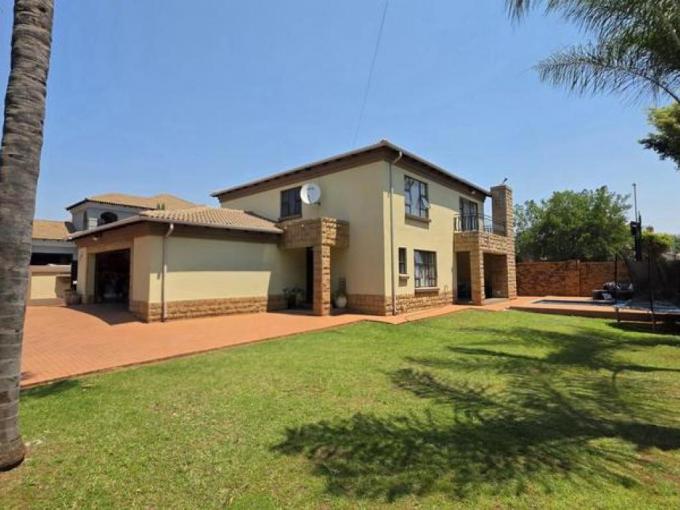 4 Bedroom House for Sale For Sale in Montana Tuine - MR697018