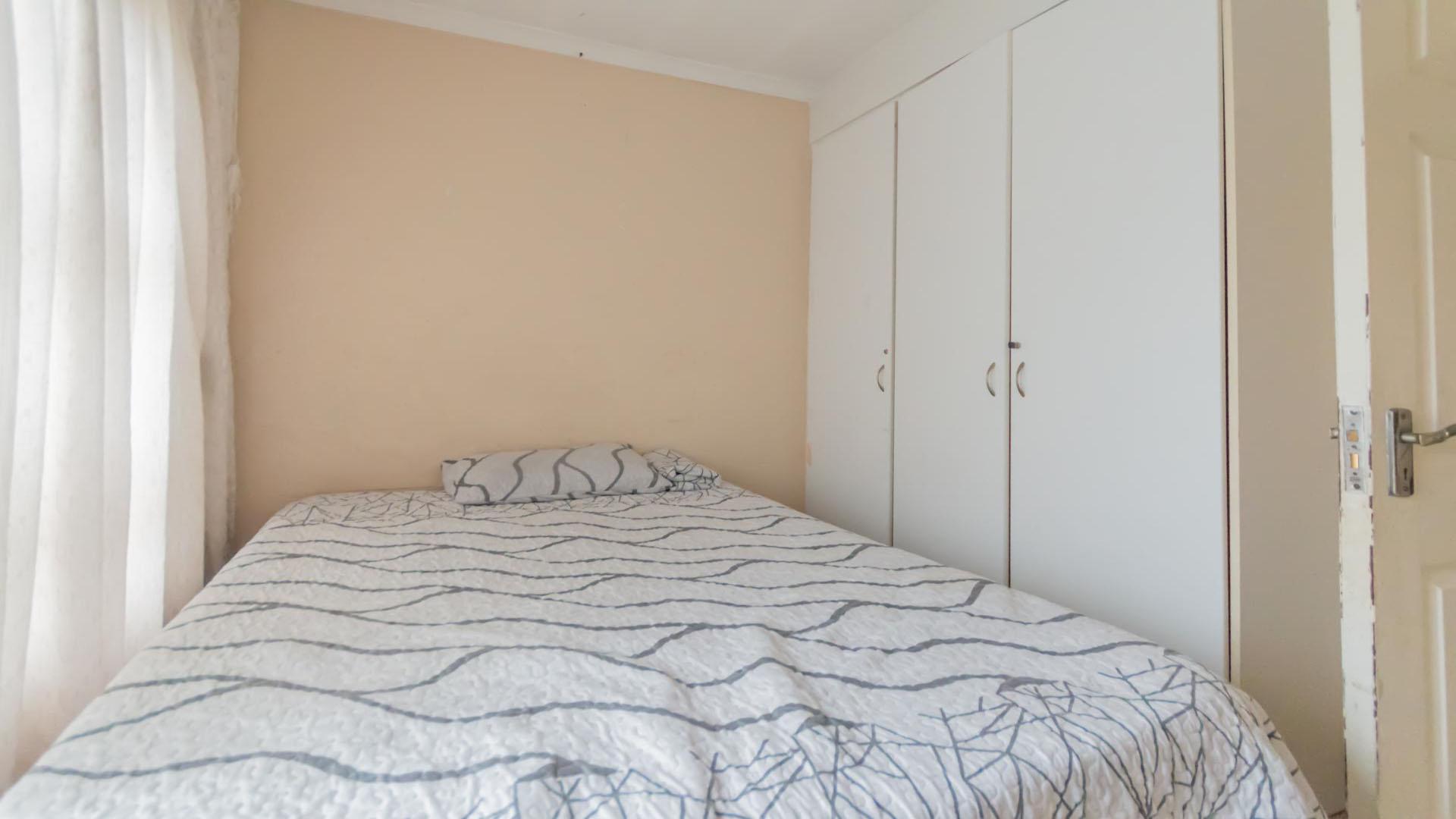 Bed Room 2 of property in Dunnottar