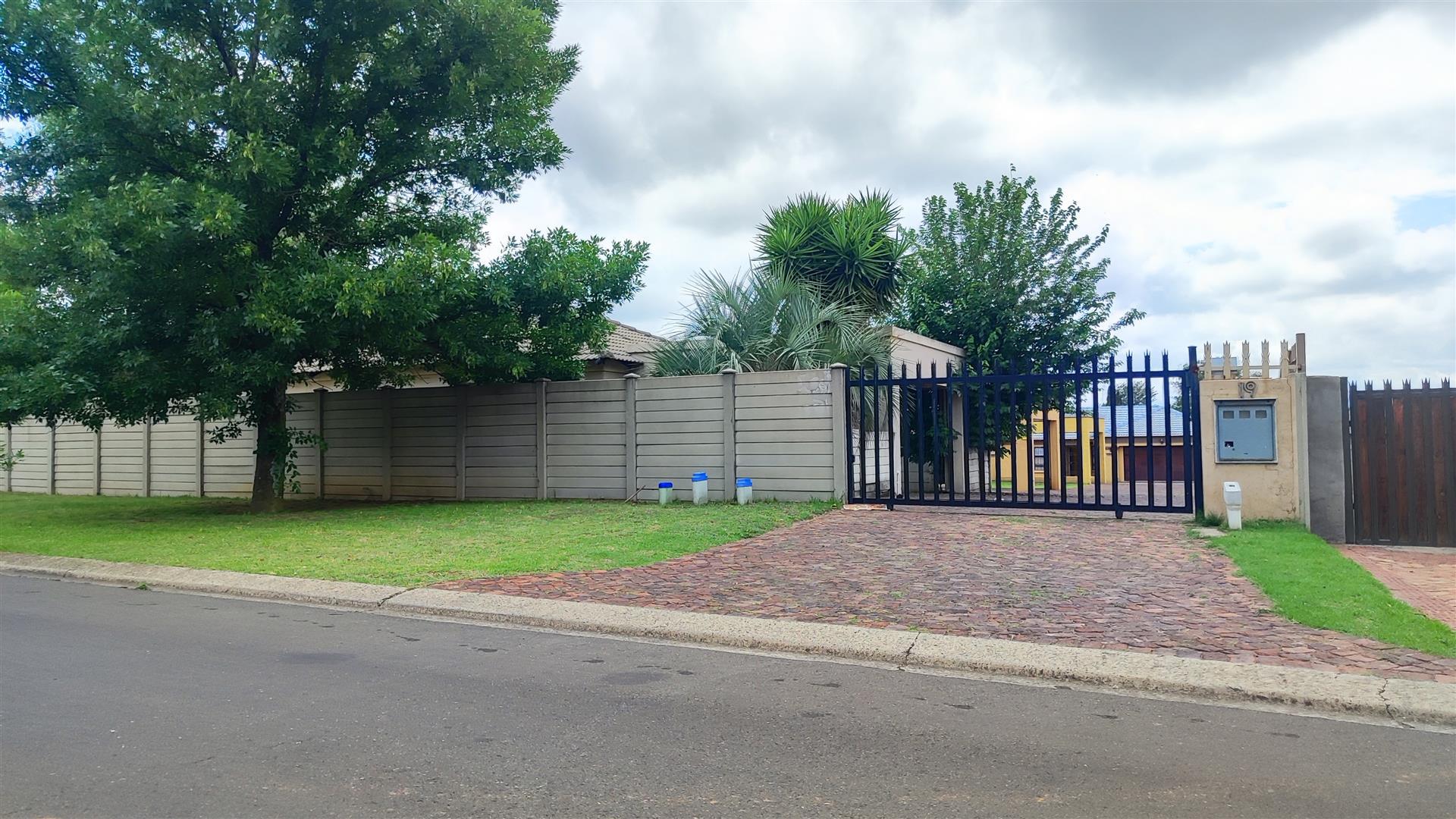 Front View of property in Dunnottar