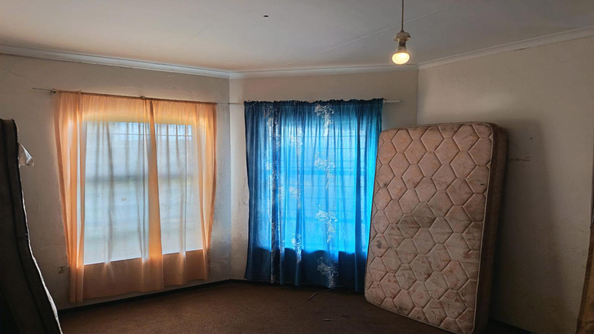 Bed Room 1 of property in Glenharvie