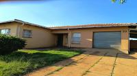 Front View of property in Glenharvie