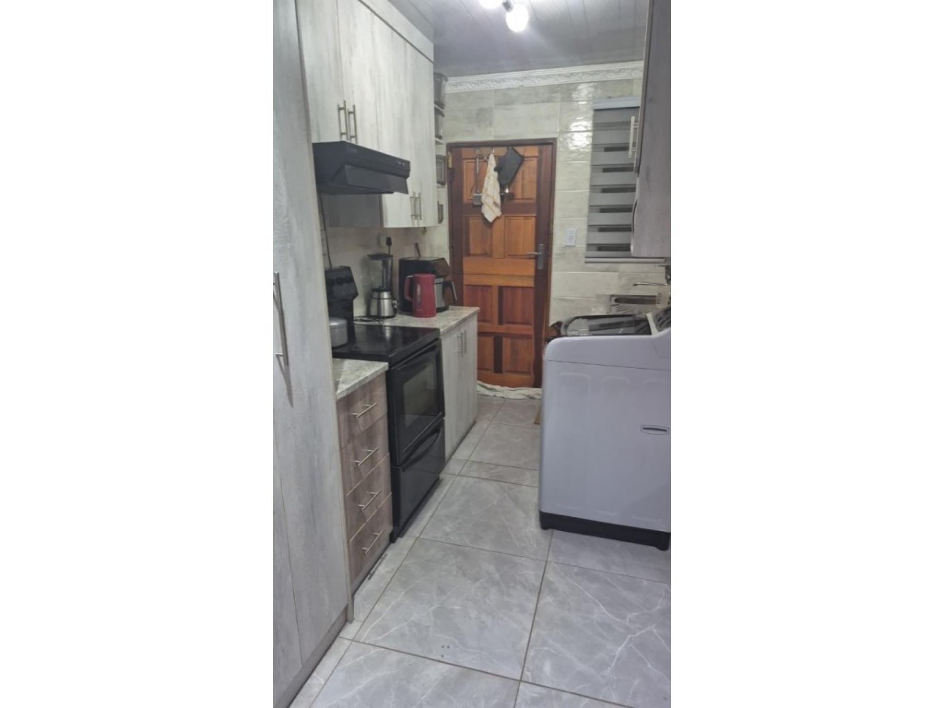  of property in Protea Glen