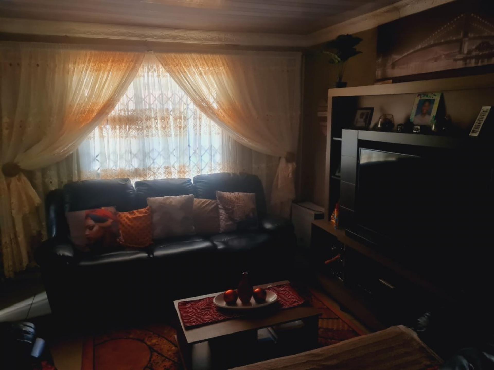  of property in Protea Glen