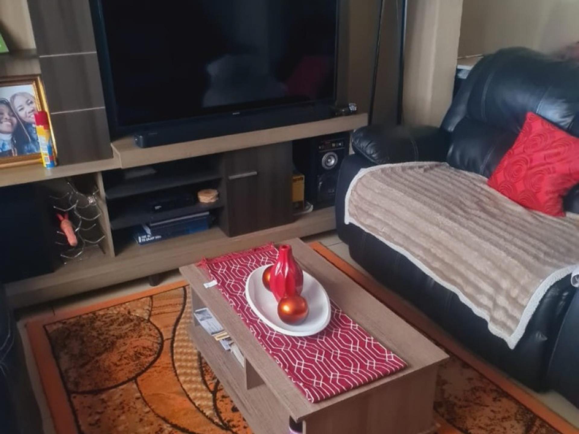  of property in Protea Glen