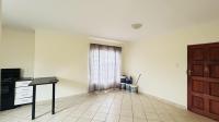 Lounges of property in The Orchards