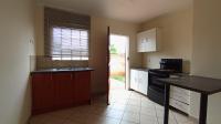 Kitchen - 9 square meters of property in The Orchards