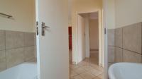 Bathroom 1 - 4 square meters of property in The Orchards
