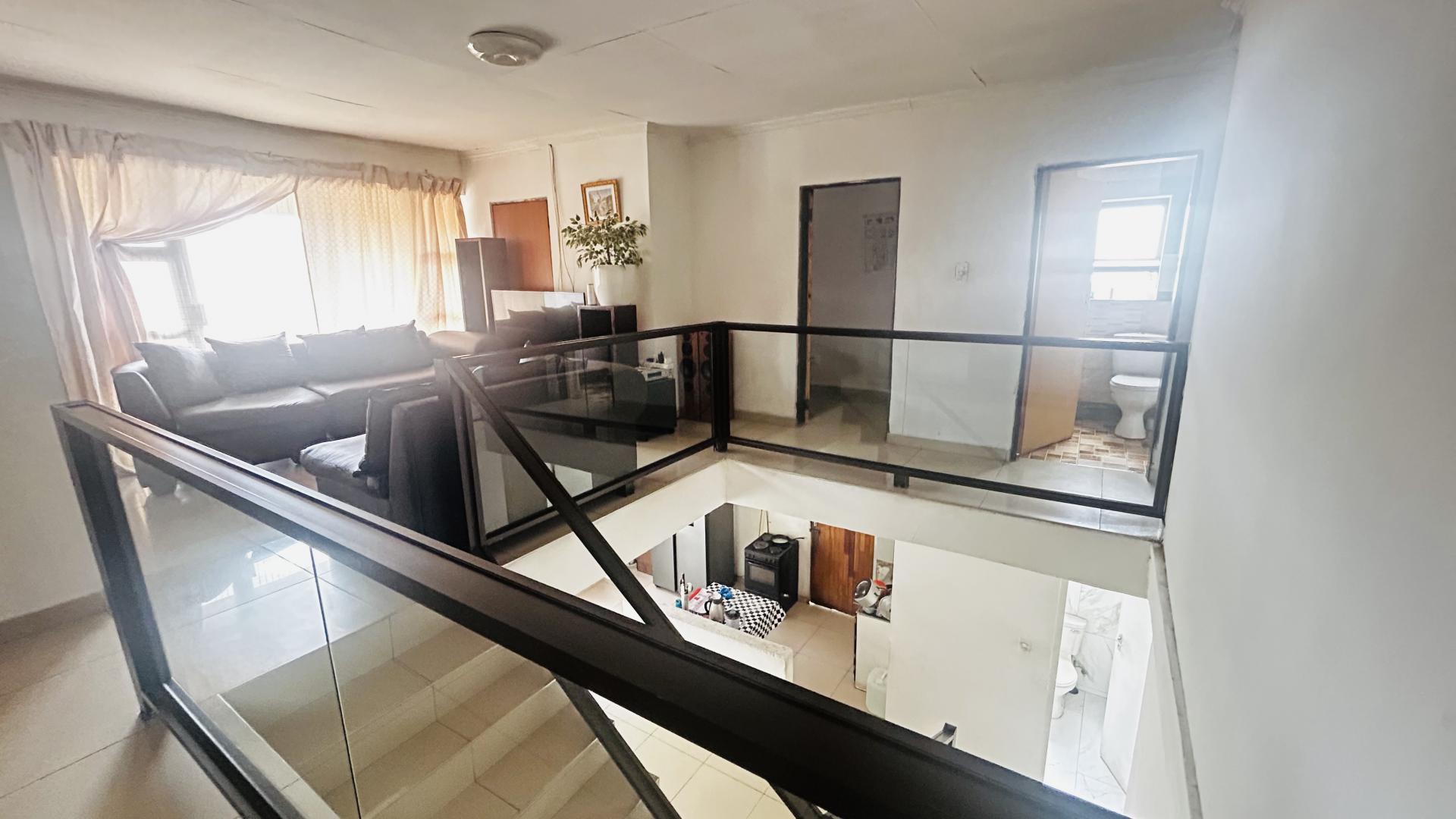 Lounges of property in Naturena