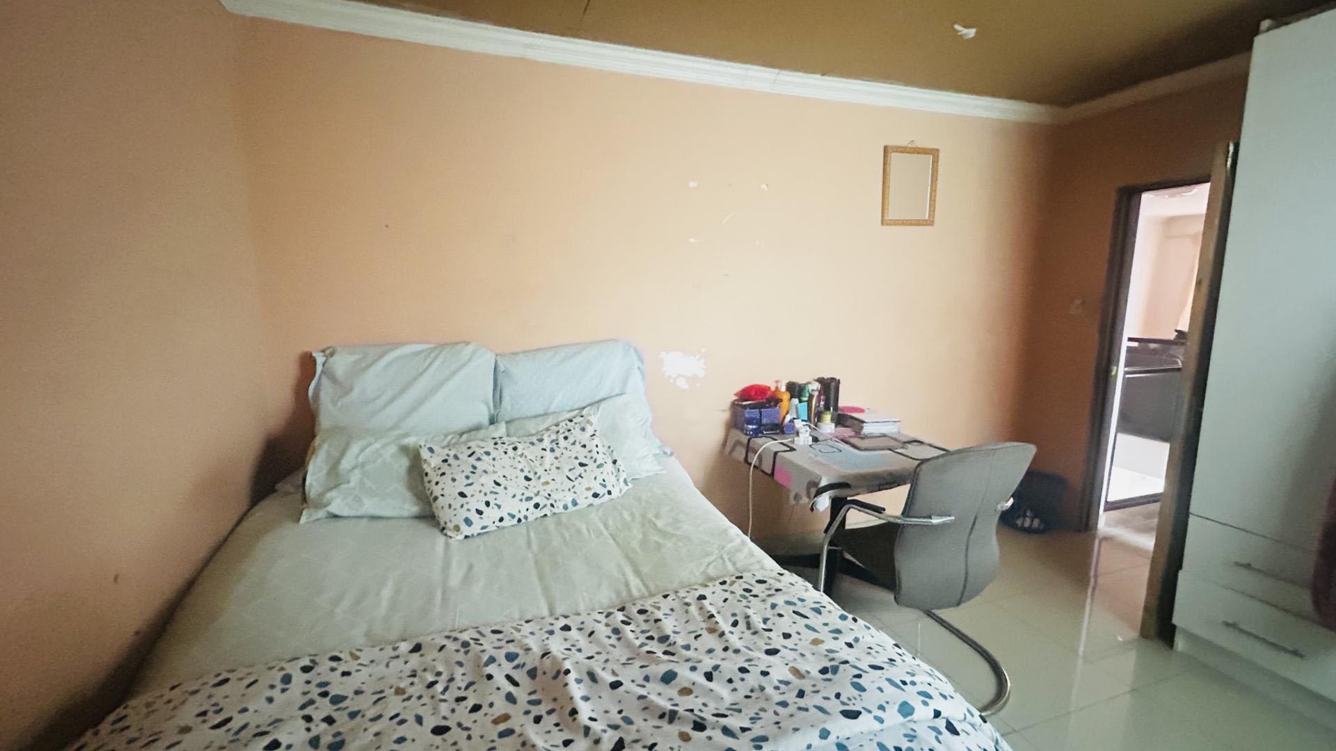 Bed Room 2 of property in Naturena