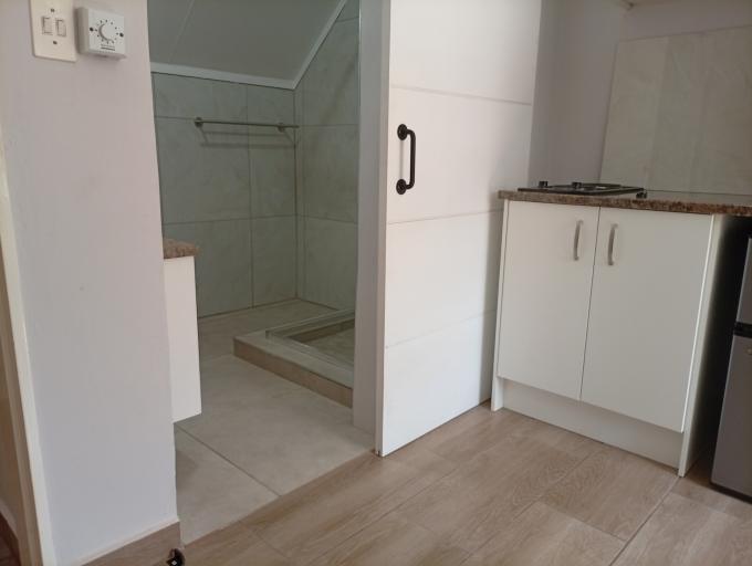 1 Bedroom Open Plan Bachelor/Studio Apartment to Rent in Waterkloof - Property to rent - MR697103