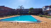 Swimming Pool of property in Horison View
