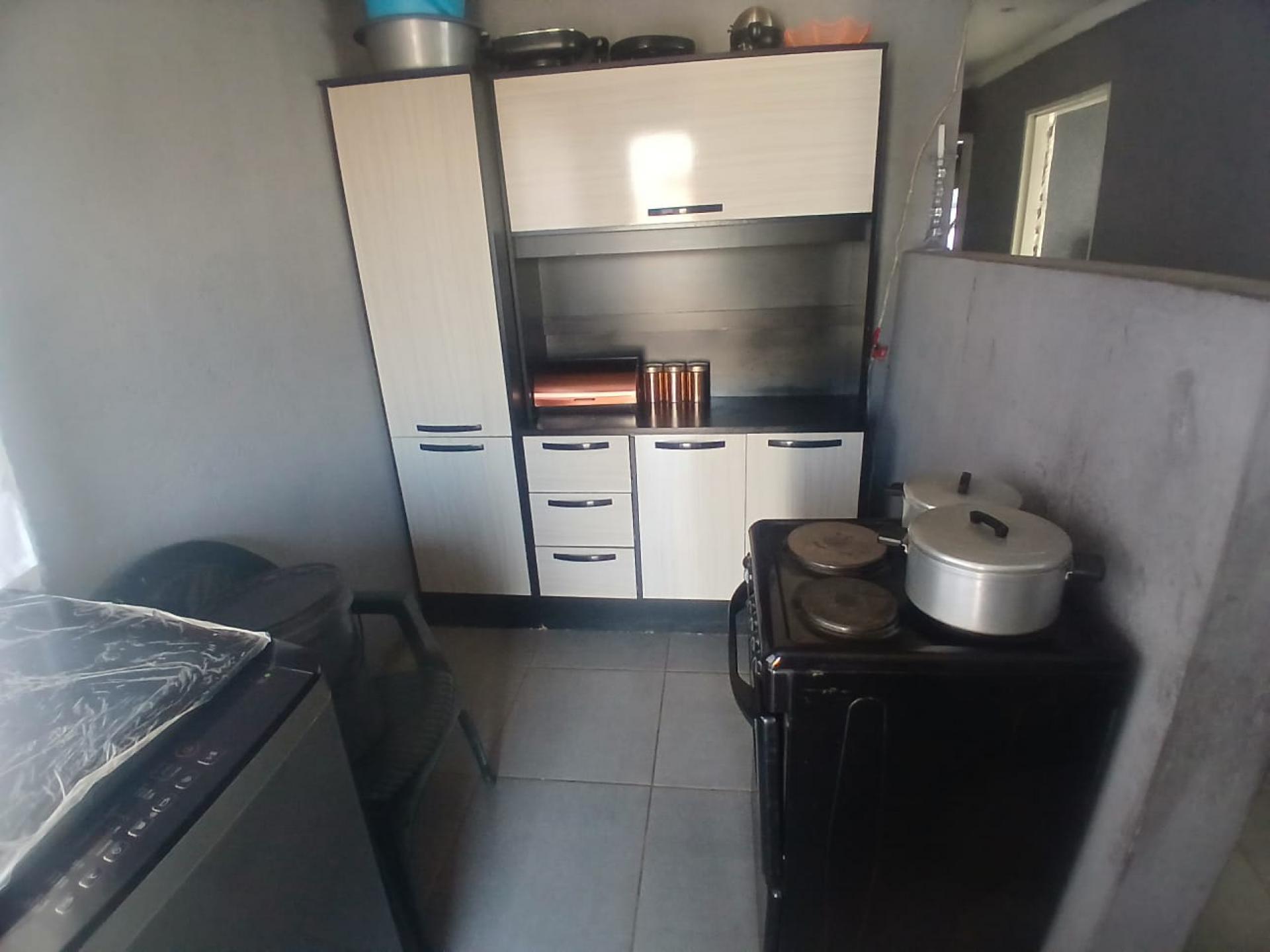  of property in Etwatwa