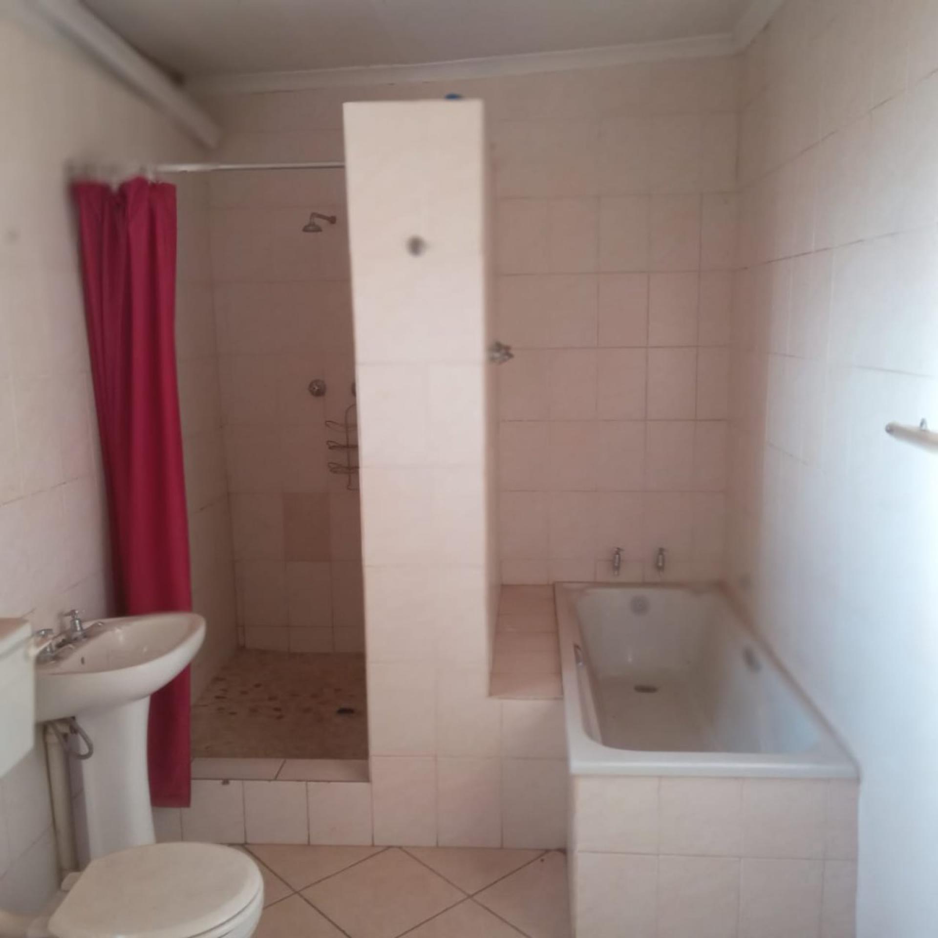  of property in Eloff