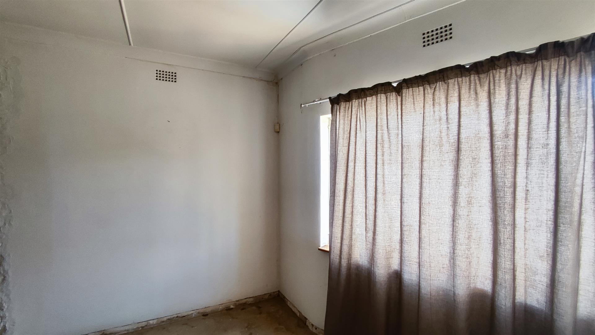 Dining Room - 21 square meters of property in Three Rivers