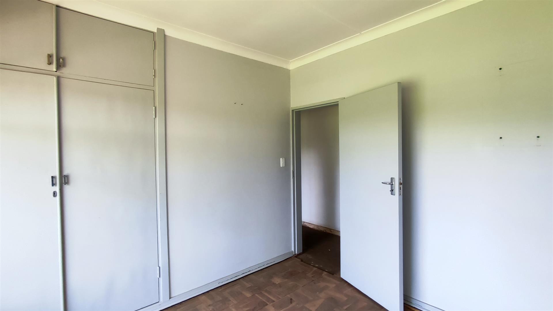 Bed Room 1 - 13 square meters of property in Three Rivers