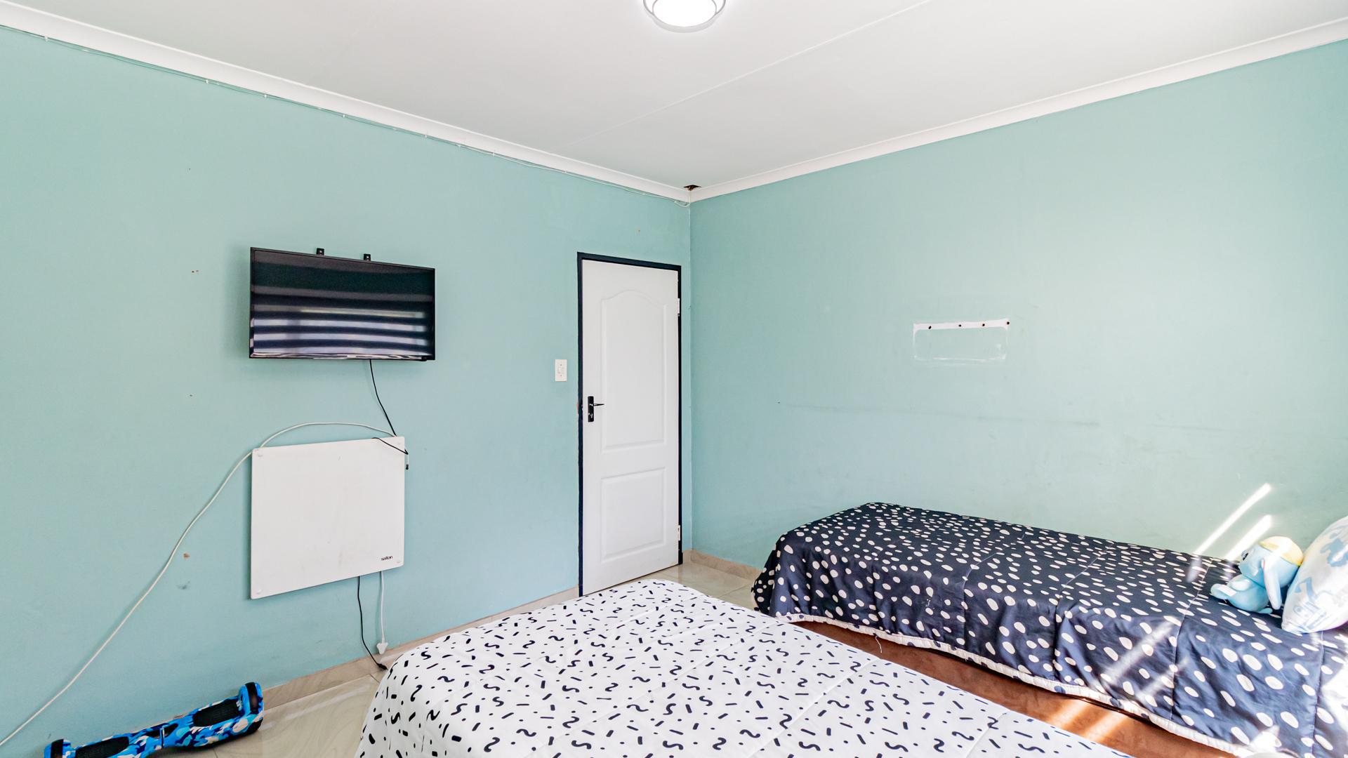 Bed Room 2 of property in Mindalore