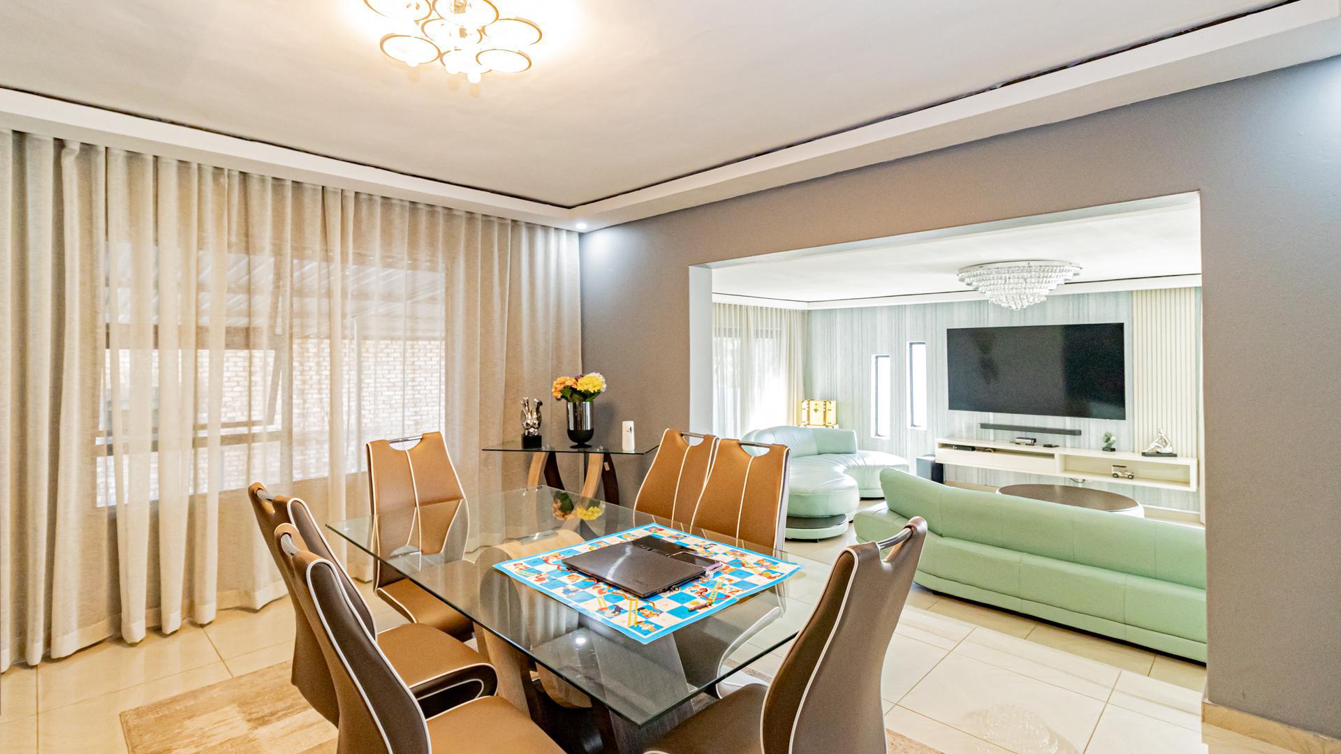 Dining Room of property in Mindalore