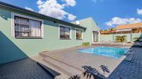 Swimming Pool of property in Mindalore