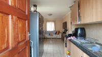 Kitchen - 6 square meters of property in Olievenhoutbos