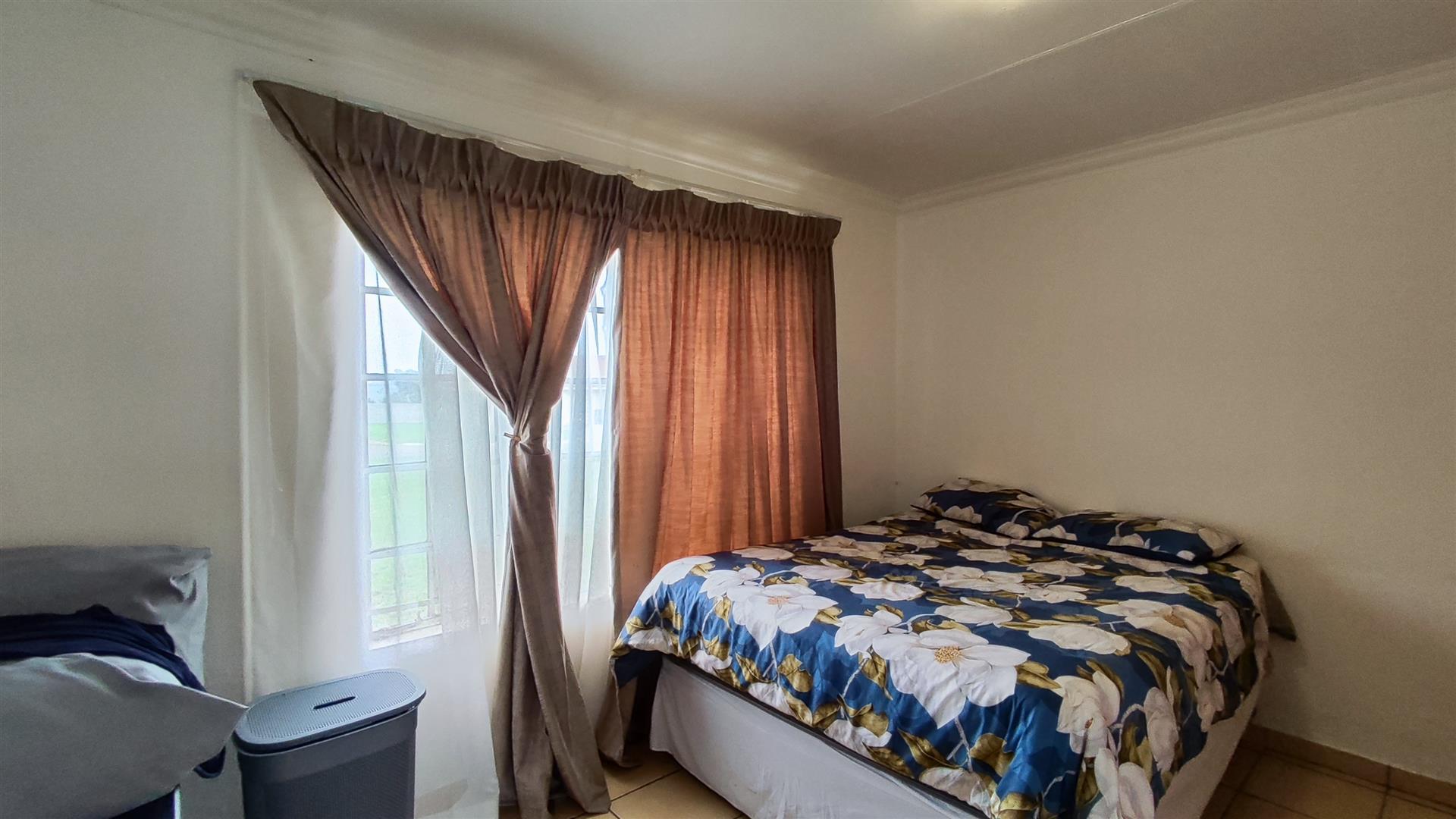 Bed Room 2 - 12 square meters of property in Visagiepark
