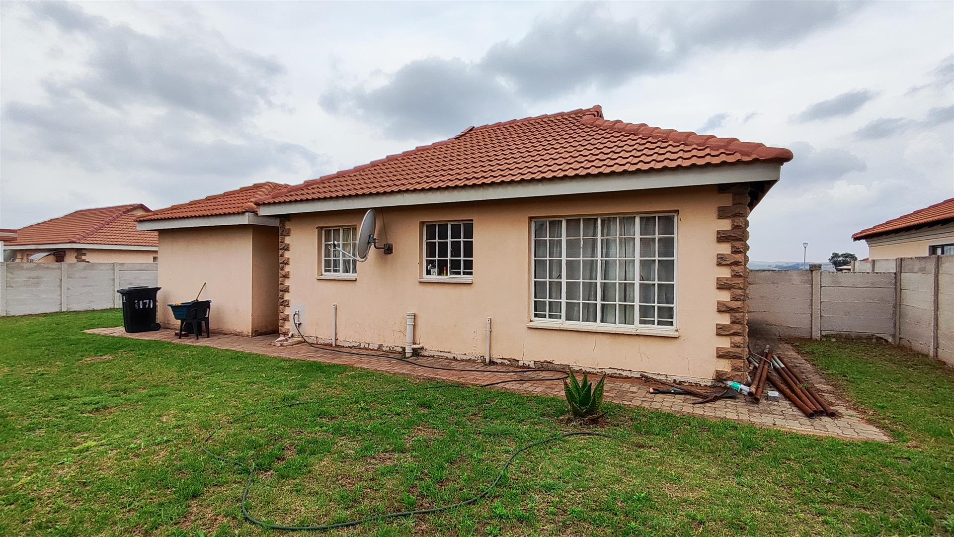 Backyard of property in Visagiepark