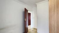 Bed Room 1 - 9 square meters of property in Visagiepark