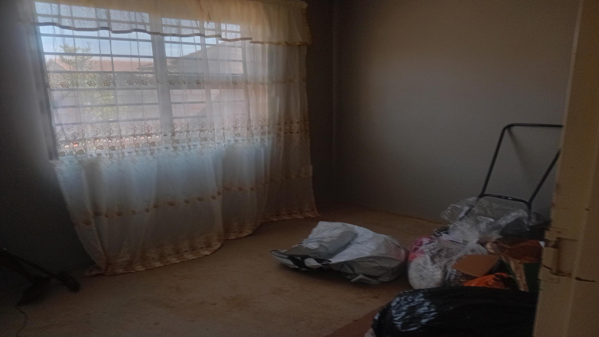 Bed Room 2 - 9 square meters of property in Vosloorus