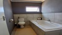Bathroom 1 - 5 square meters of property in Vosloorus