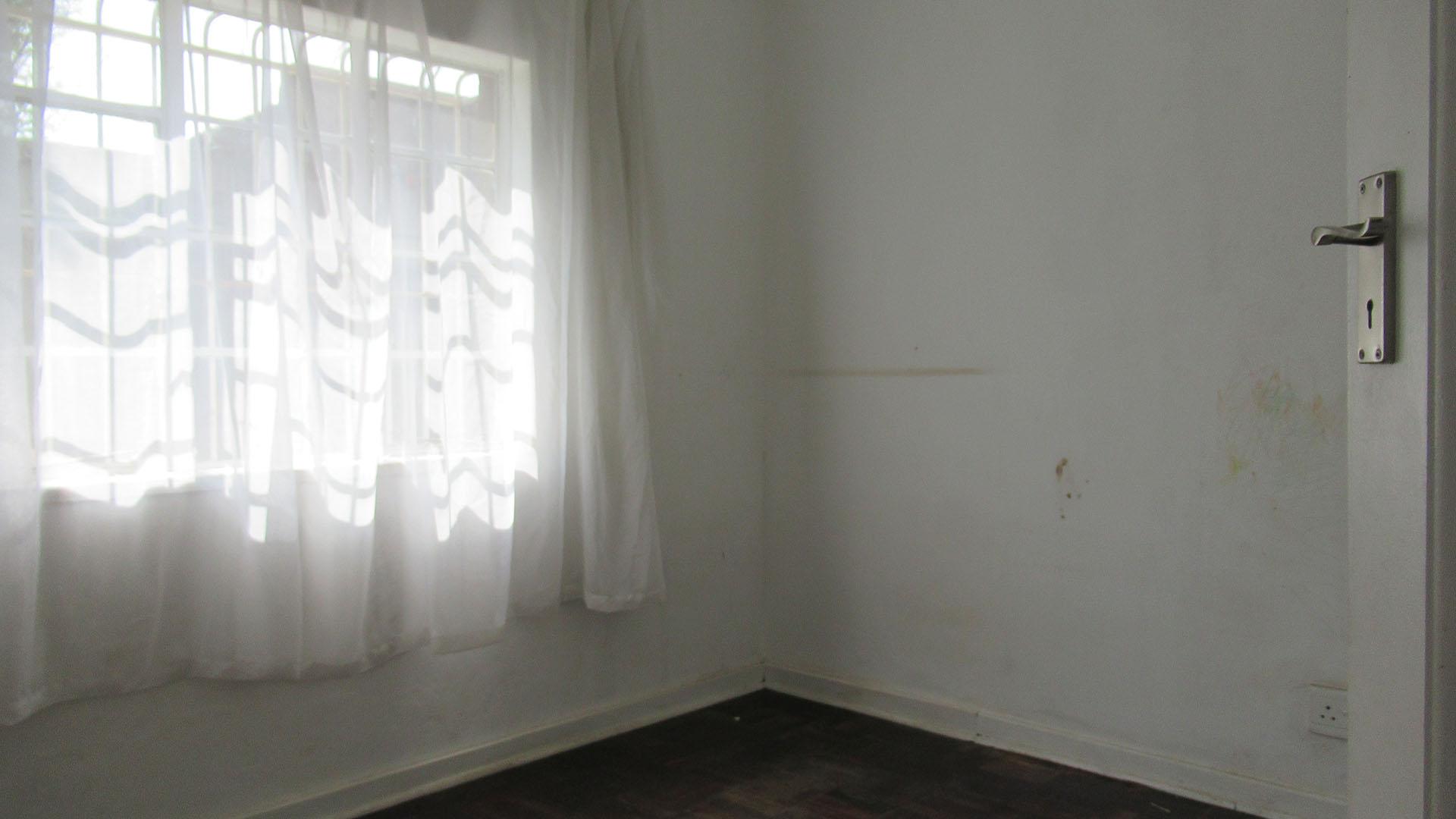Bed Room 2 - 14 square meters of property in Gerdview