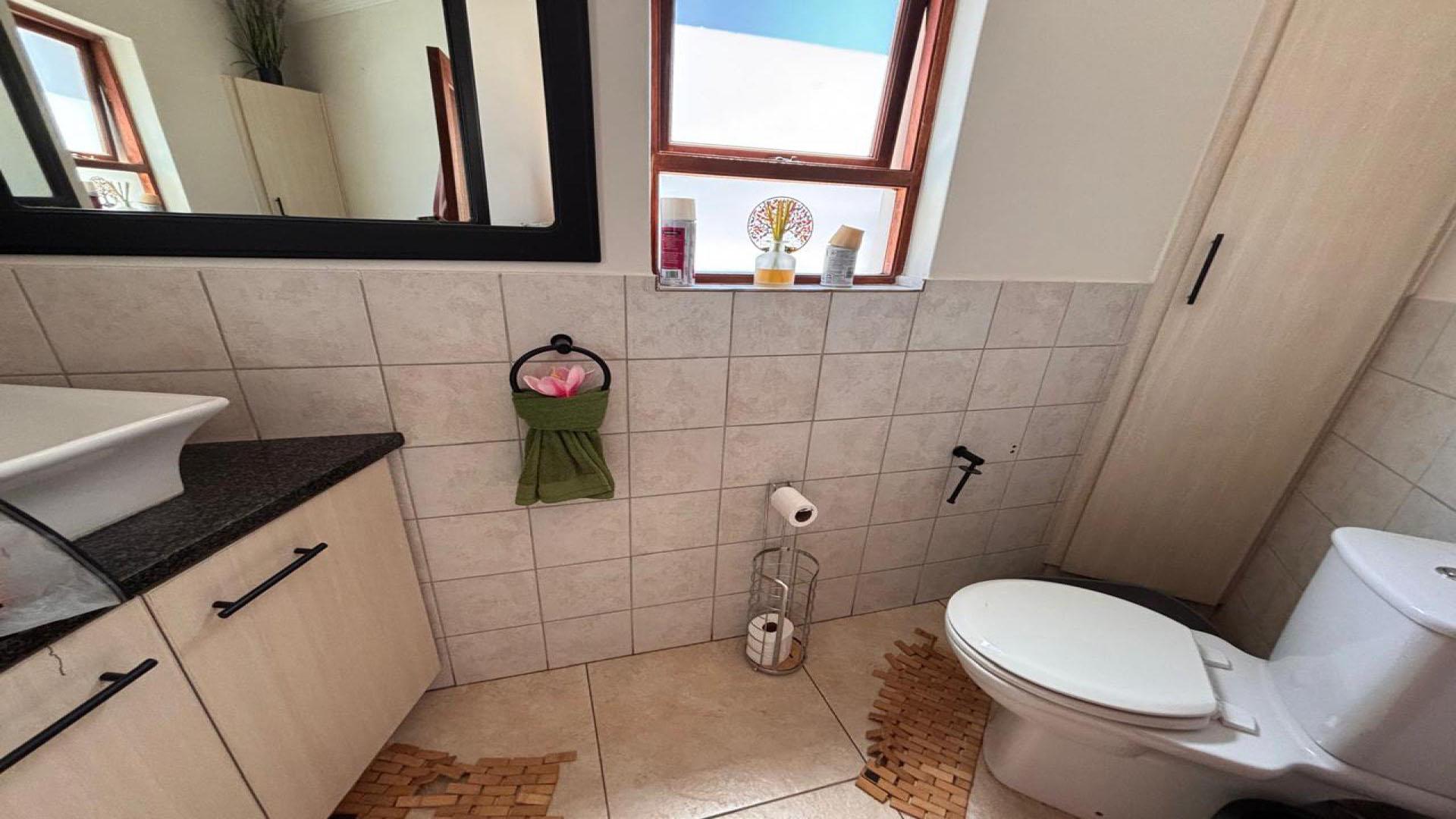 Guest Toilet of property in Vanderbijlpark