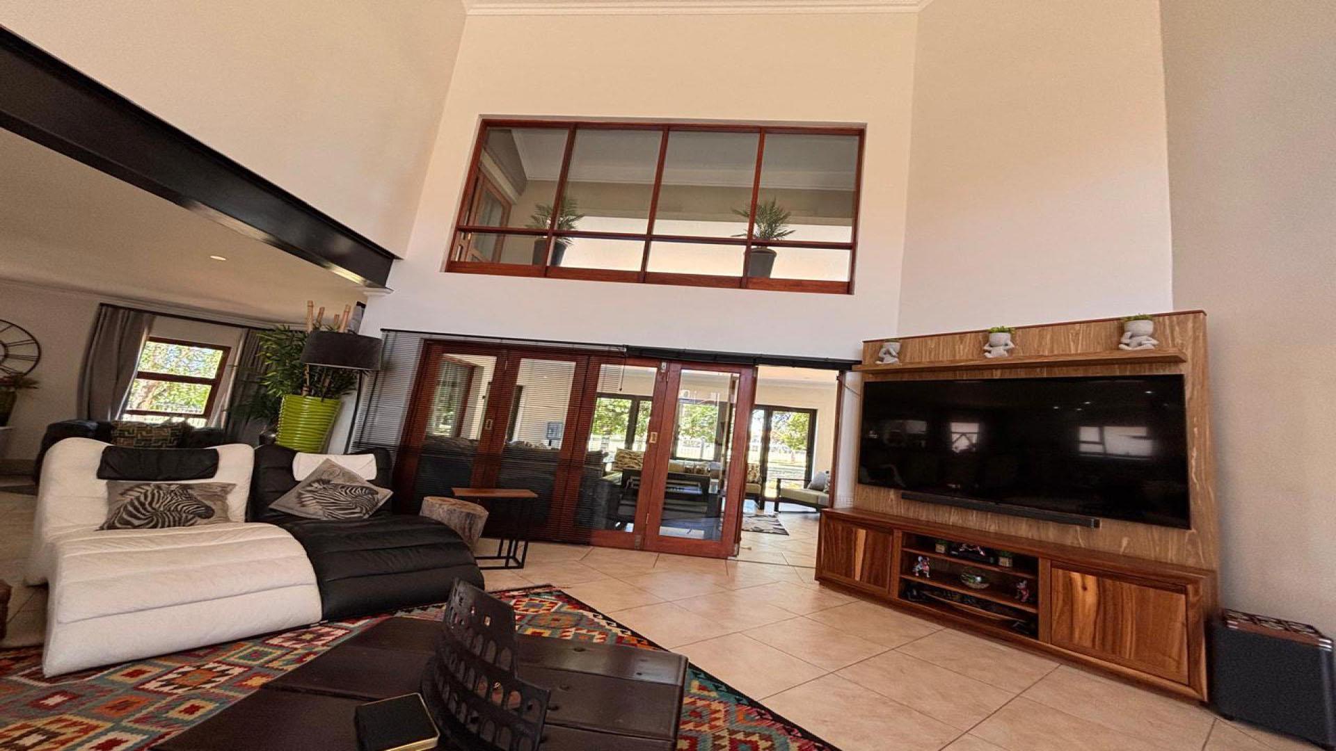 Lounges of property in Vanderbijlpark