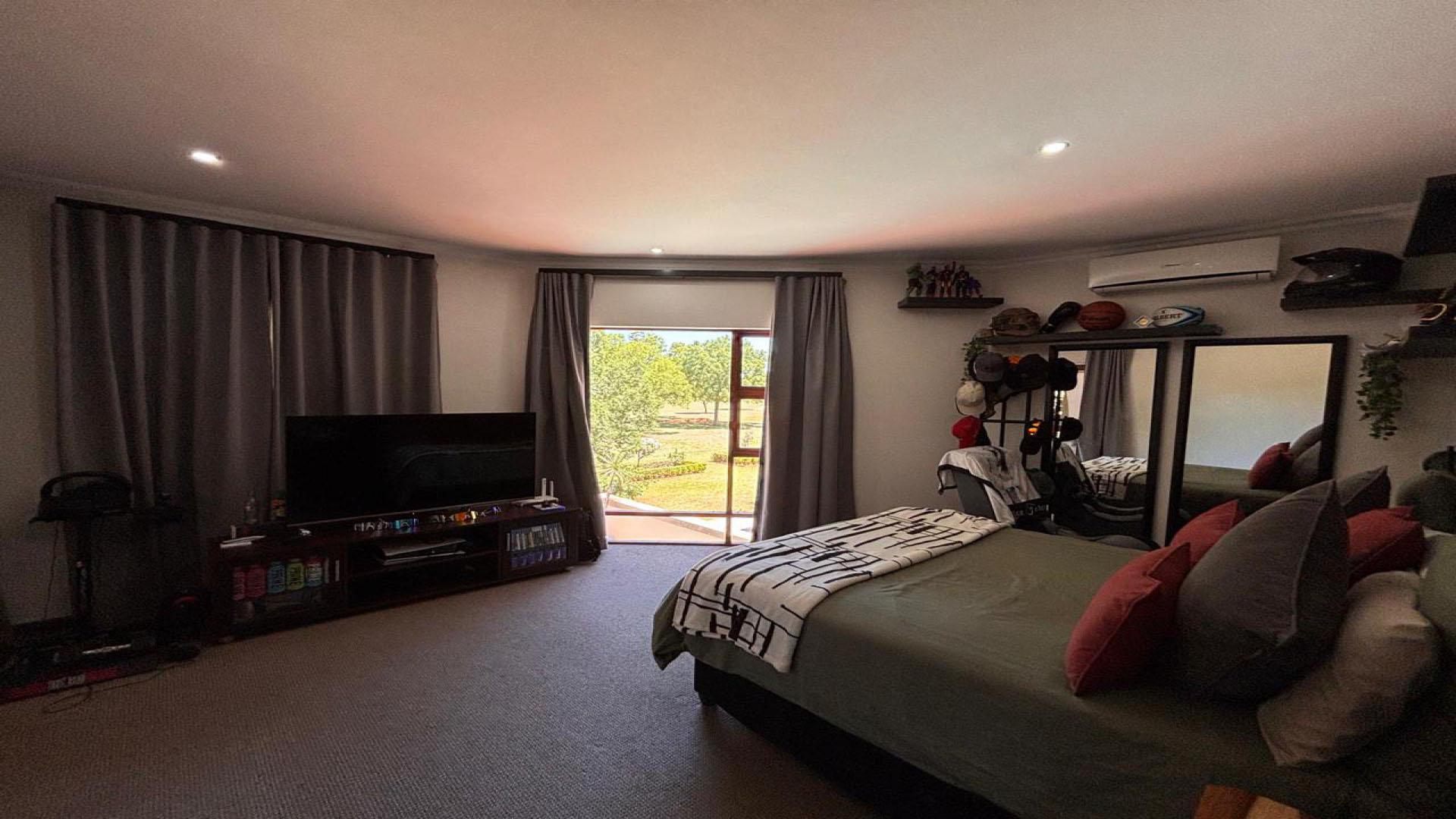 Bed Room 3 of property in Vanderbijlpark