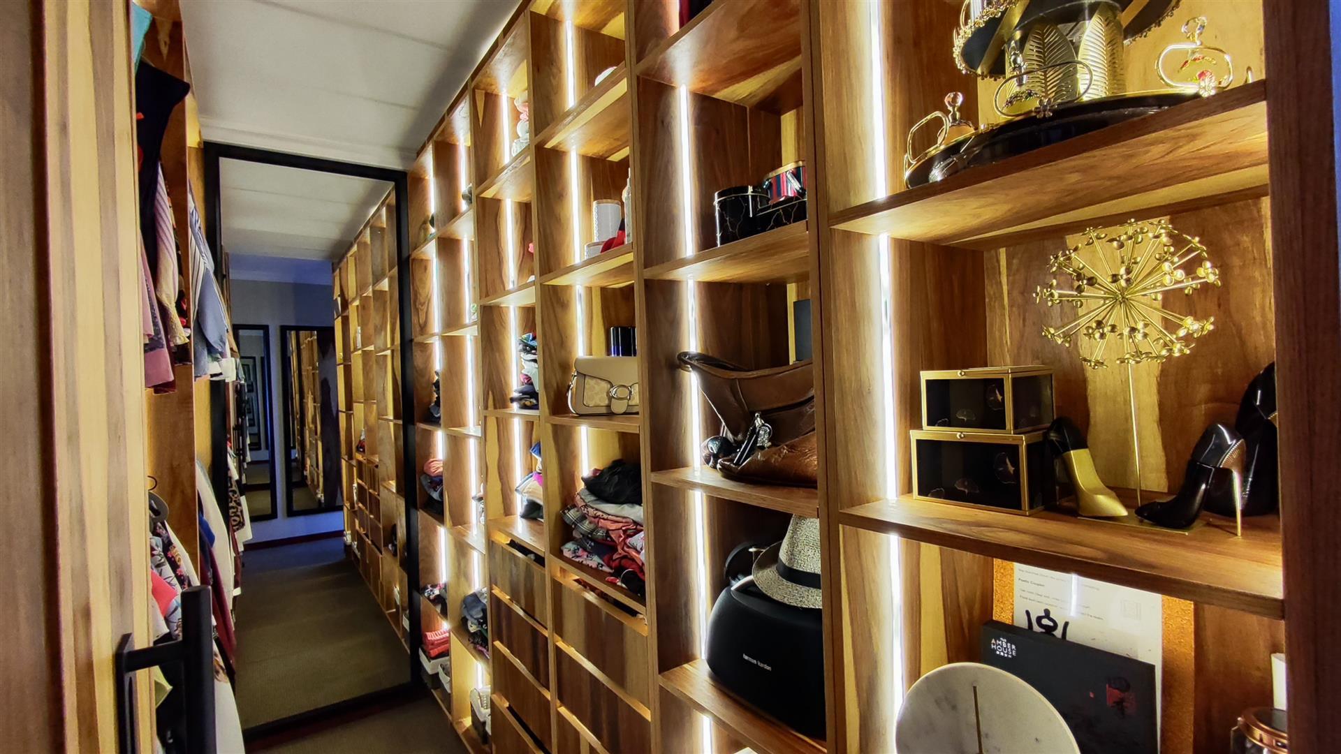 Spaces - 109 square meters of property in Vanderbijlpark