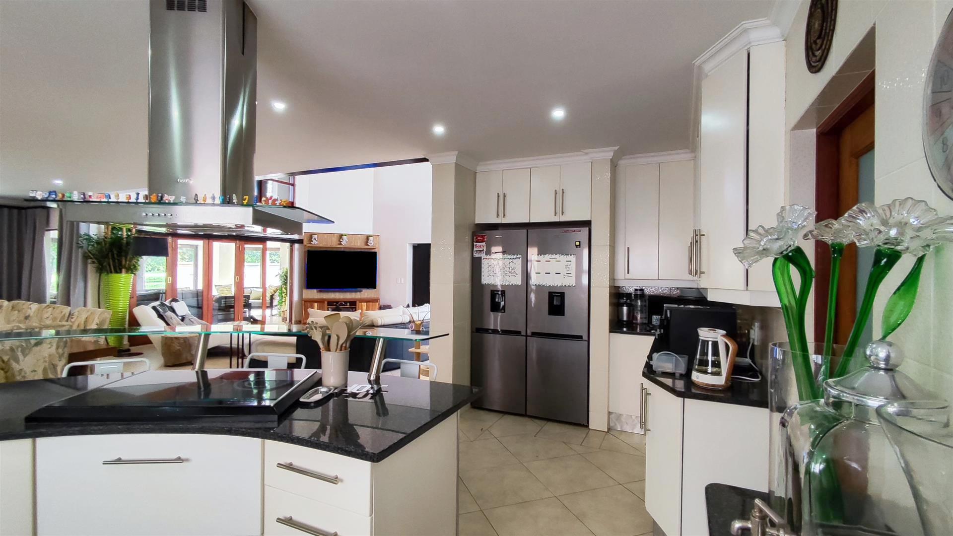 Kitchen - 19 square meters of property in Vanderbijlpark