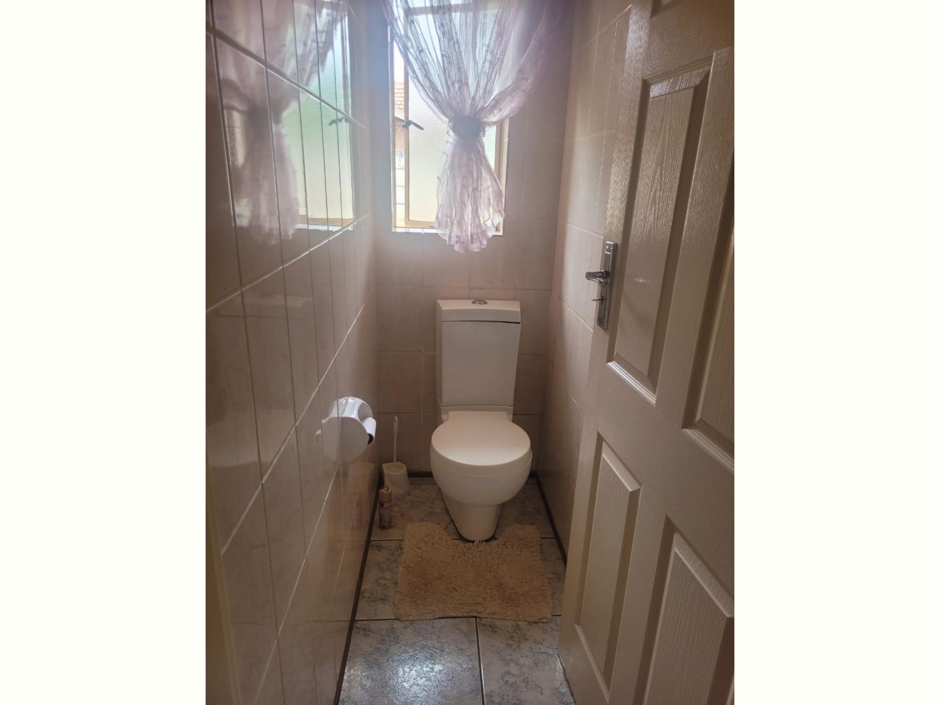  of property in Clarina