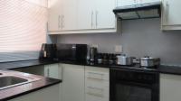 Kitchen - 8 square meters of property in Windsor West