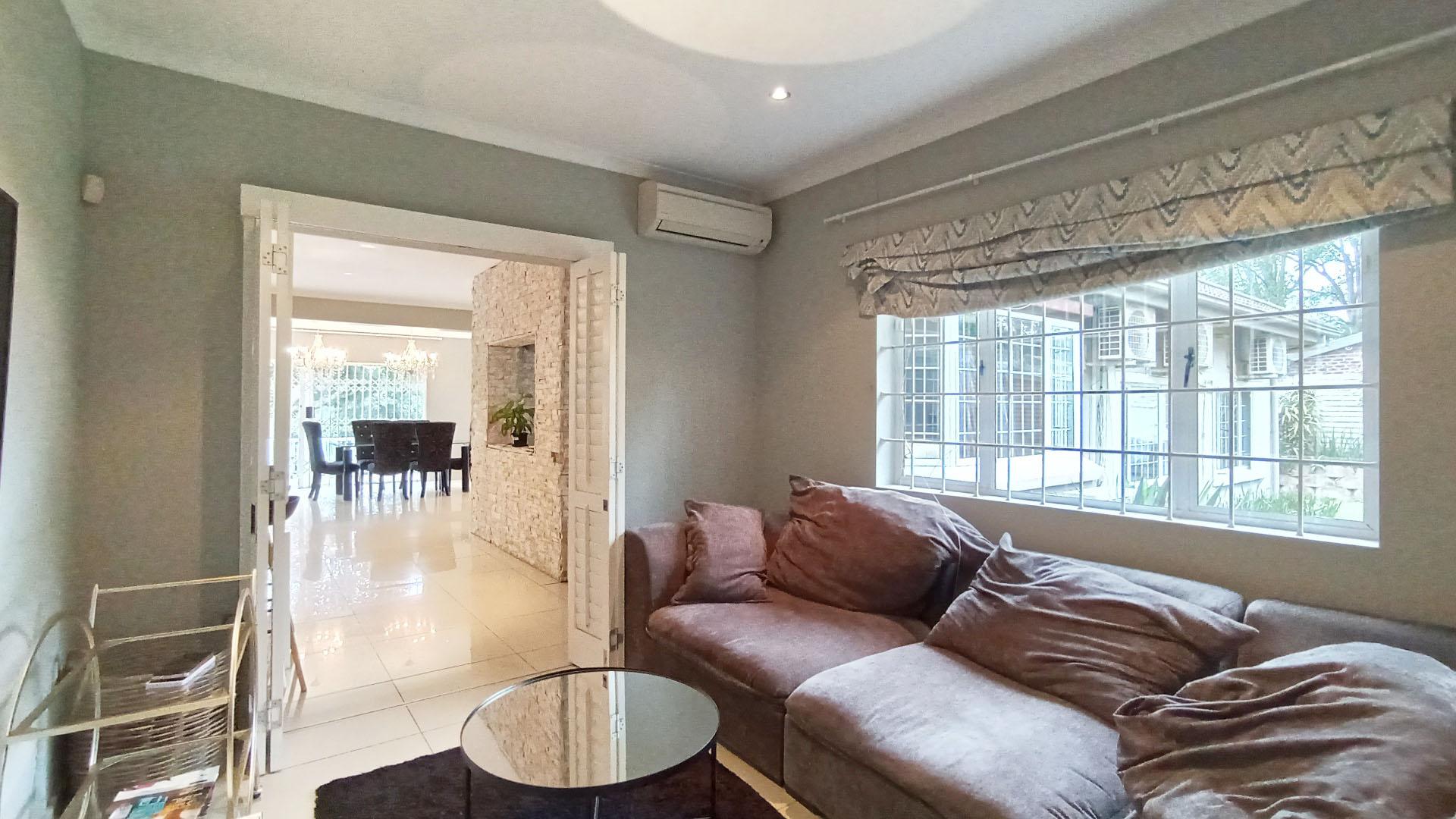 TV Room - 12 square meters of property in Ronaldskloof Ext