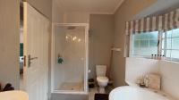 Bathroom 1 - 9 square meters of property in Ronaldskloof Ext