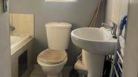 Bathroom 1 of property in Devland