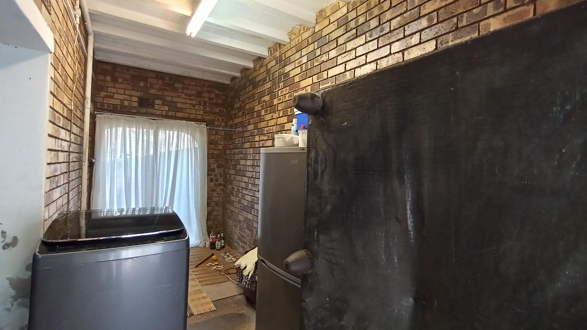 Spaces - 36 square meters of property in Doonside