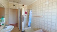 Bathroom 1 - 10 square meters of property in Doonside