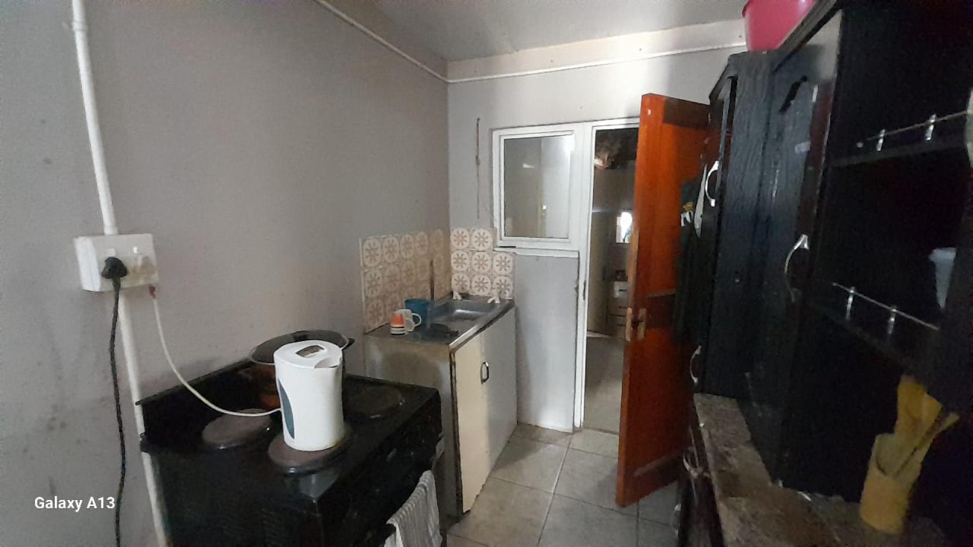  of property in Delft