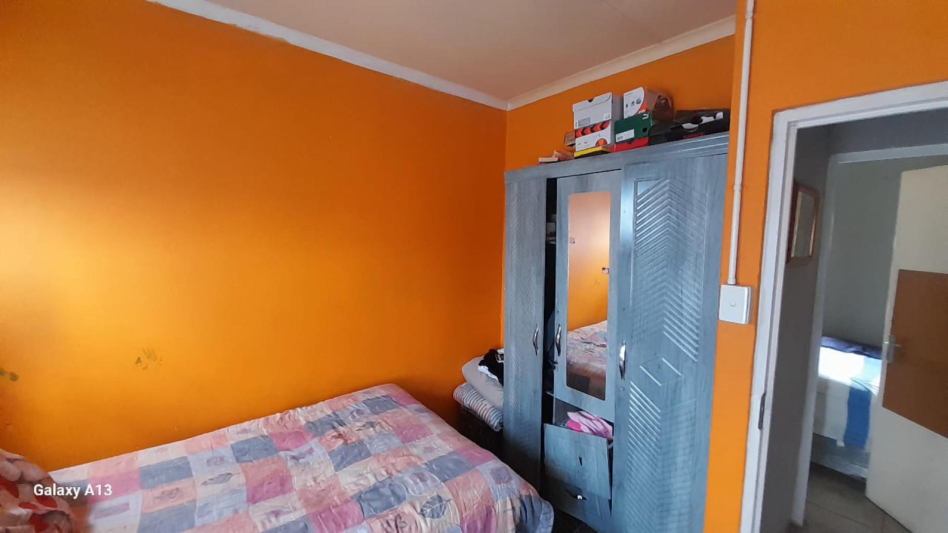  of property in Delft